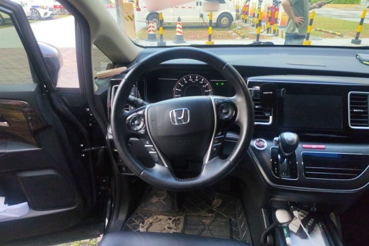 Used Honda Elysion 2016 2.4L Luxury Edition Steering Wheel