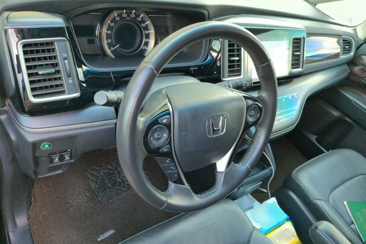 Used Honda Elysion 2016 2.4L Style Edition Steering Wheel