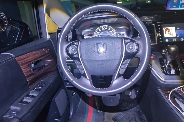 Used Honda Elysion 2016 2.4L Luxury Edition Steering Wheel