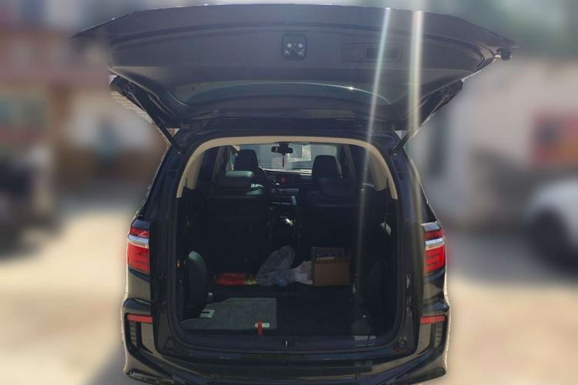 Used Honda Elysion 2016 2.4L Supreme Edition Trunk