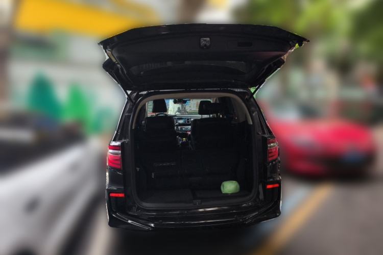 Used Honda Elysion 2016 2.4L Supreme Edition Trunk