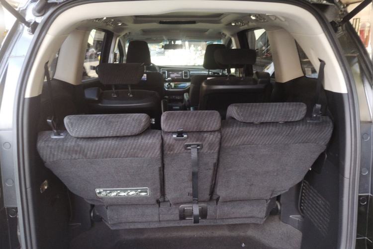 Used Honda Elysion 2016 2.4L Classic Edition Trunk