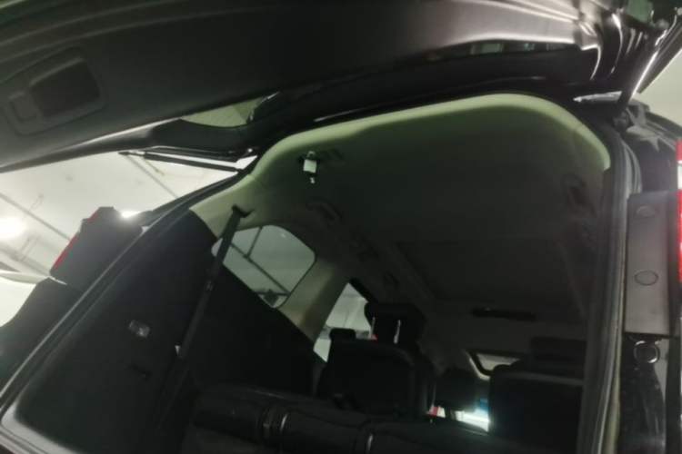 Used Honda Elysion 2016 2.4L Luxury Edition Trunk