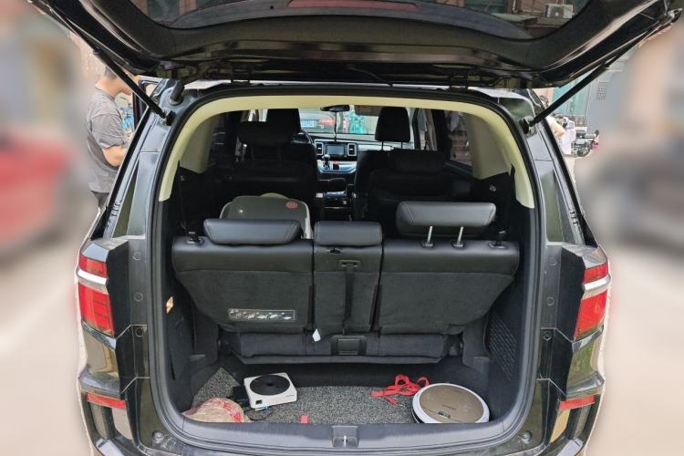 Used Honda Elysion 2016 2.4L Supreme Edition Trunk
