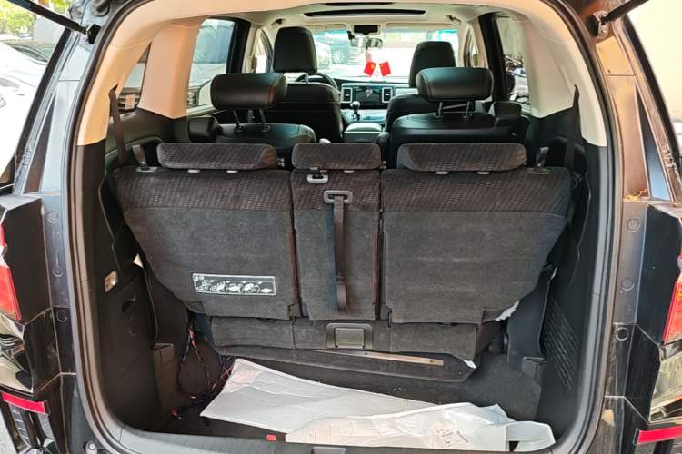 Used Honda Elysion 2016 2.4L Classic Edition Trunk