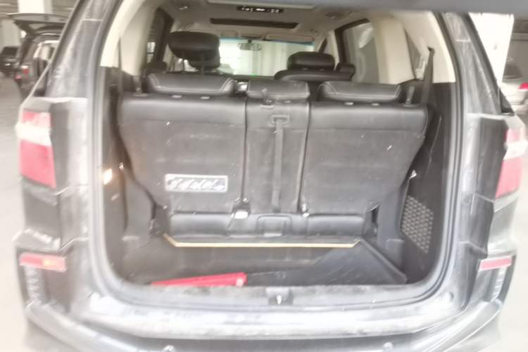 Used Honda Elysion 2016 2.4L Comfort Edition Trunk