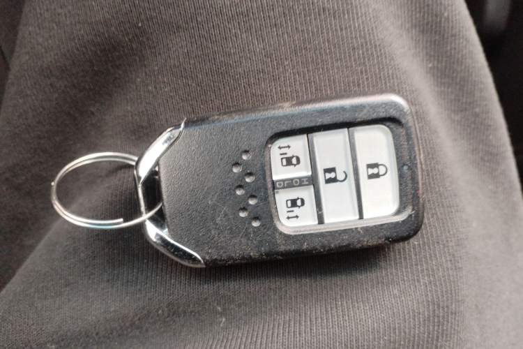 Used Honda Elysion 2016 2.4L Luxury Edition Vehicle Key