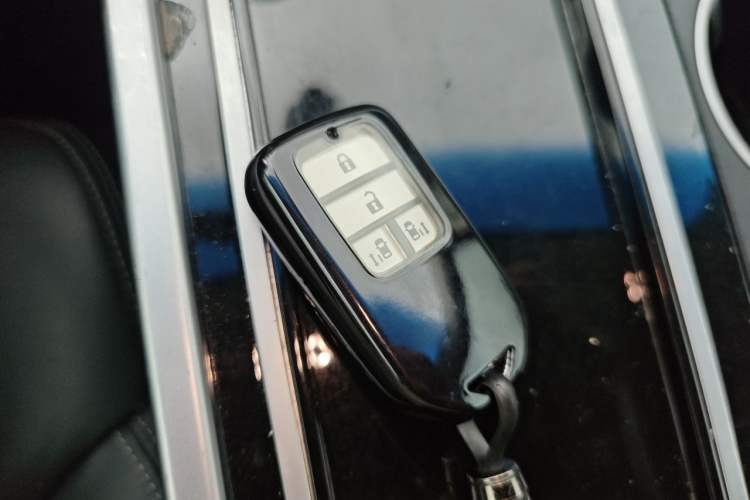 Used Honda Elysion 2016 2.4L Supreme Edition Vehicle Key