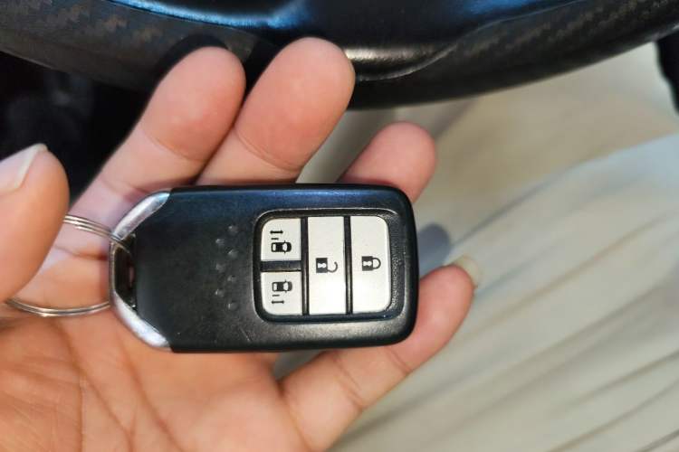 Used Honda Elysion 2016 2.4L Style Edition Vehicle Key
