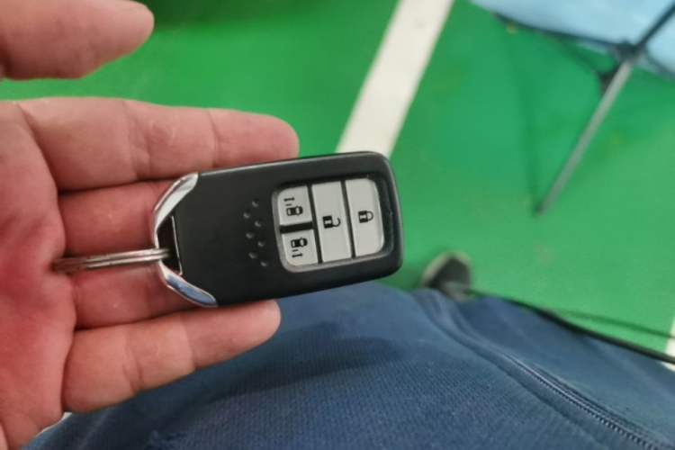Used Honda Elysion 2016 2.4L Luxury Edition Vehicle Key