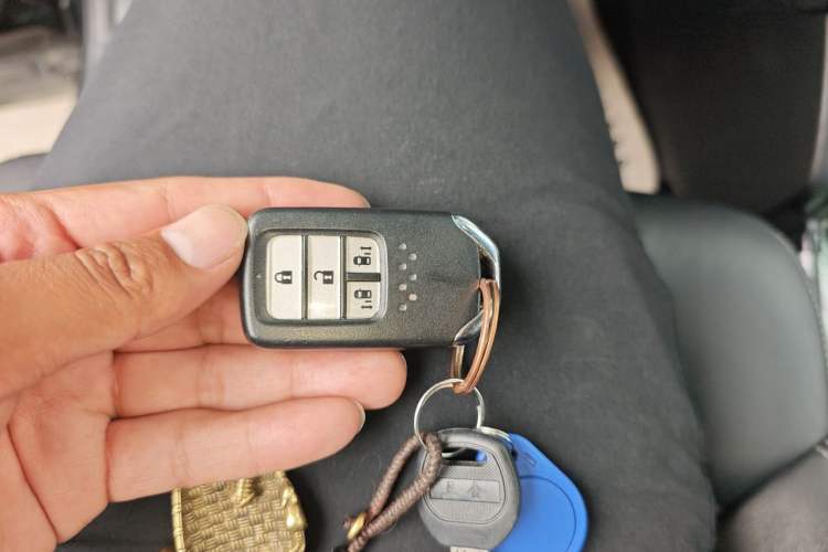 Used Honda Elysion 2016 2.4L Supreme Edition Vehicle Key