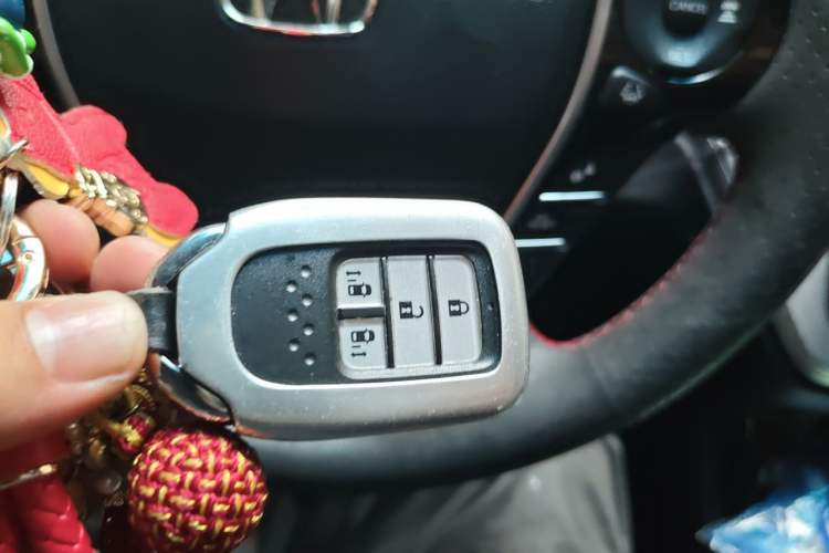 Used Honda Elysion 2016 2.4L Supreme Edition Vehicle Key