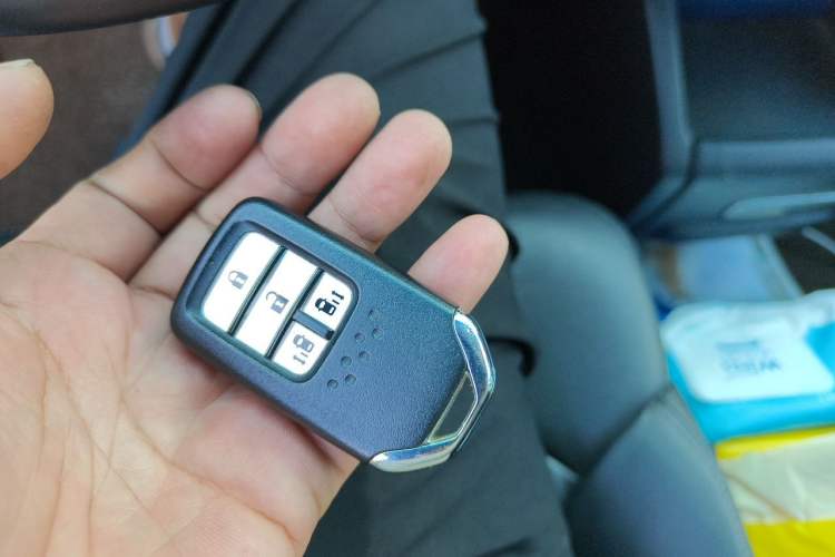 Used Honda Elysion 2016 2.4L Style Edition Vehicle Key