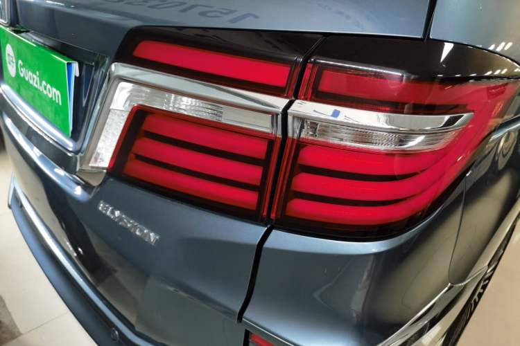 Used Honda Elysion 2016 2.4L Supreme Edition Exterior 5