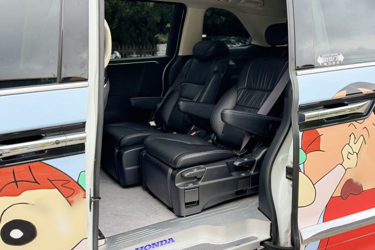 Used Honda Elysion 2016 2.4L Style Edition Interior 3