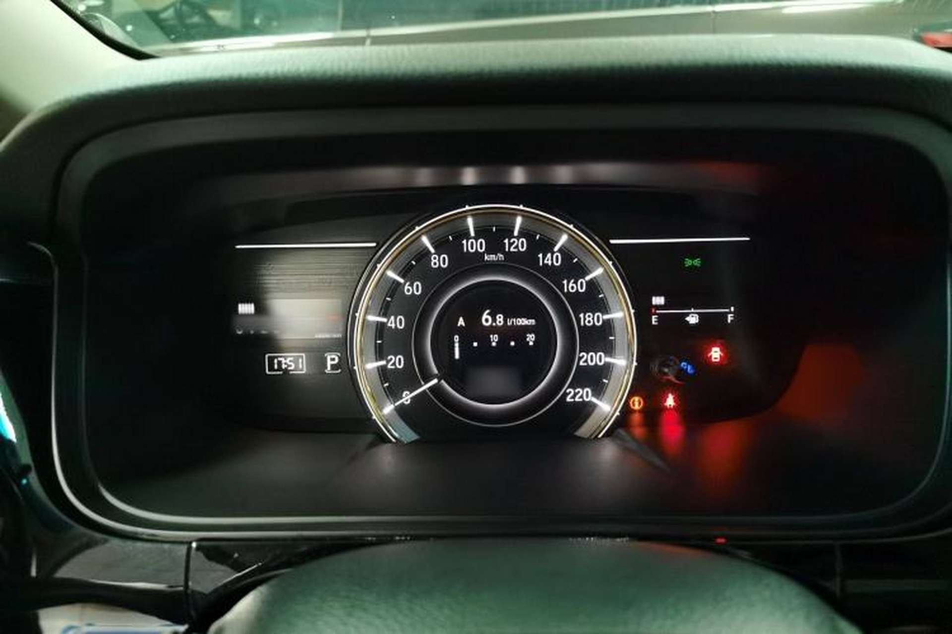 Used Honda Elysion 2016 2.4L Supreme Edition Interior 6