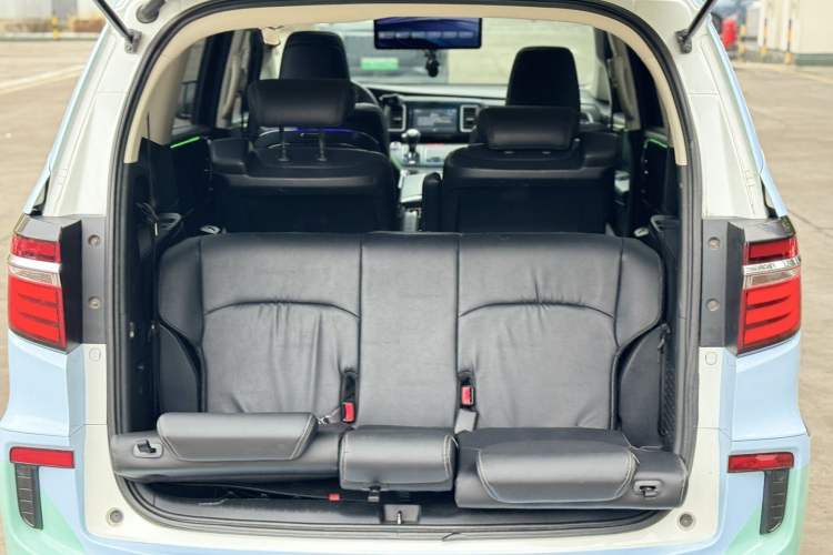 Used Honda Elysion 2016 2.4L Style Edition Interior 8
