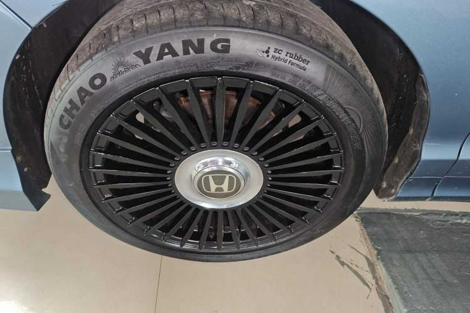 Used Honda Elysion 2016 2.4L Supreme Edition Left Front Wheel Hub