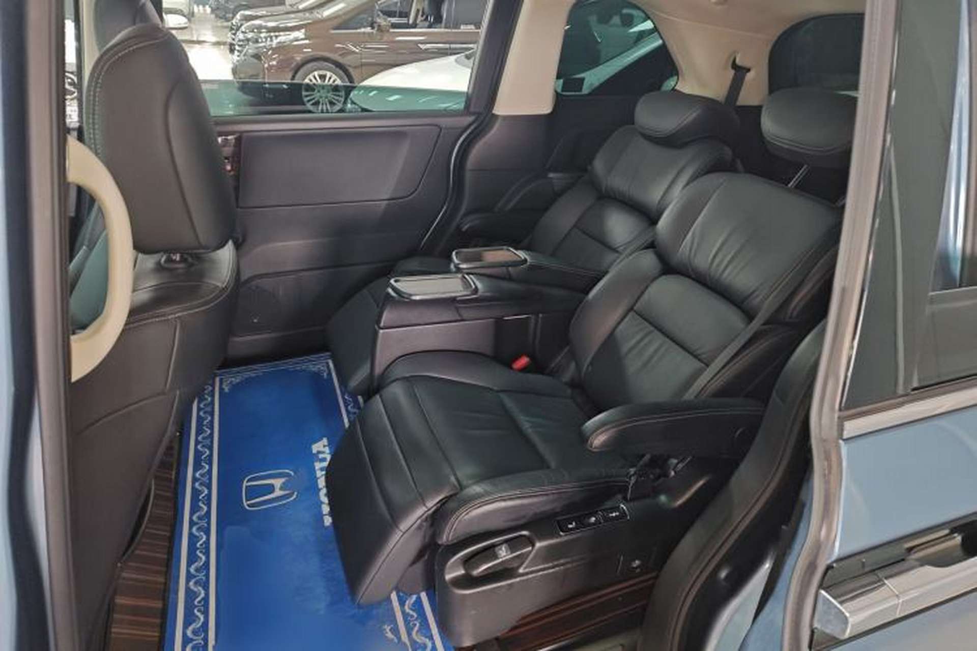 Used Honda Elysion 2016 2.4L Supreme Edition Left Rear Seat