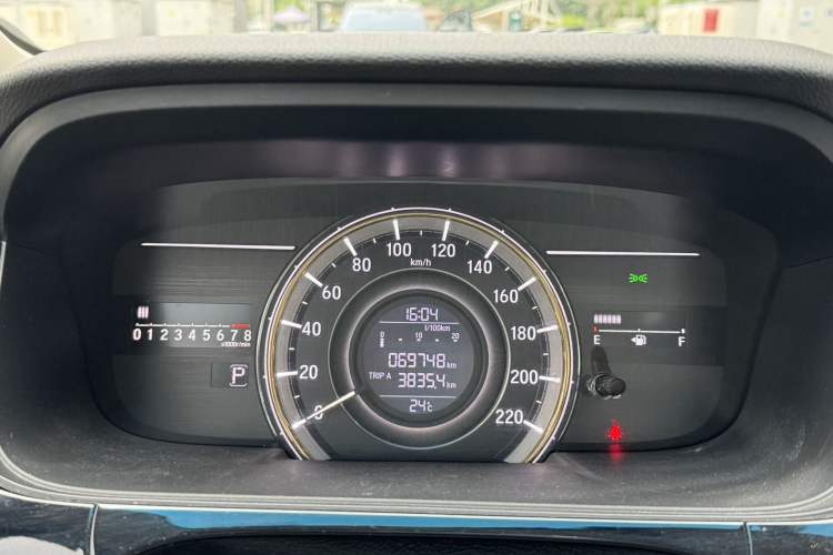 Used Honda Elysion 2016 2.4L Style Edition Odometer Close Up