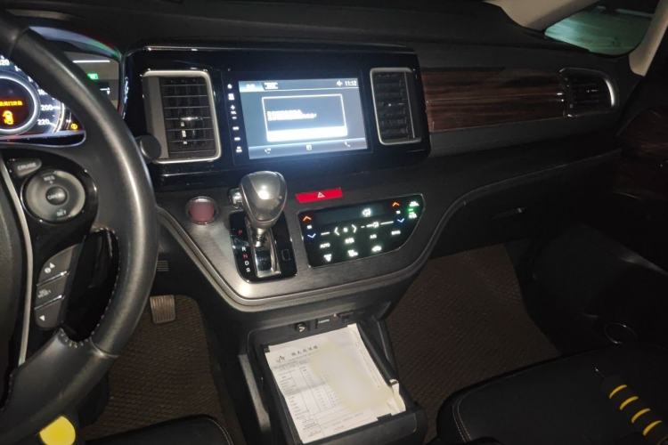 Used Honda Elysion 2016 2.4L Luxury Edition Audio And AC Panel