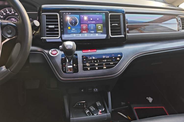 Used Honda Elysion 2016 2.4L Style Edition Audio And AC Panel