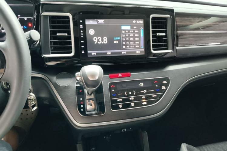 Used Honda Elysion 2016 2.4L Classic Edition Audio And AC Panel