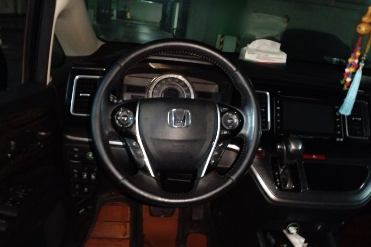 Used Honda Elysion 2016 2.4L Supreme Edition Center Console