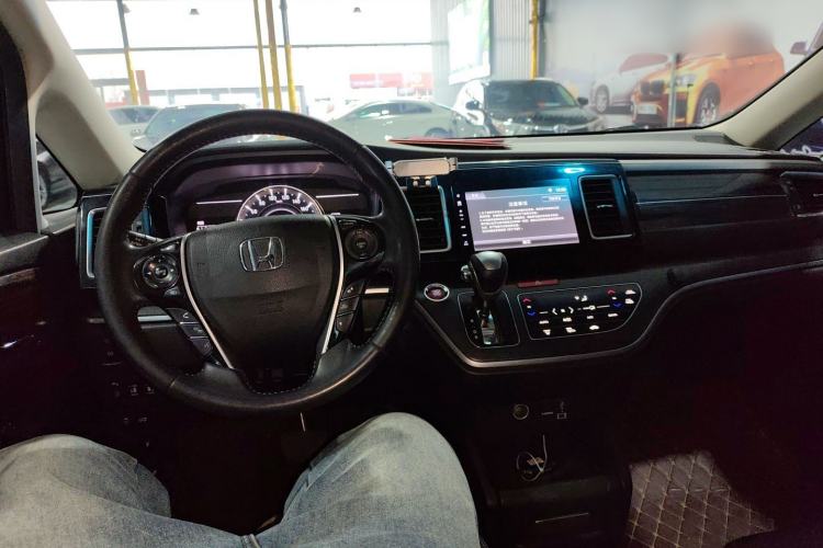 Used Honda Elysion 2016 2.4L Luxury Edition Center Console