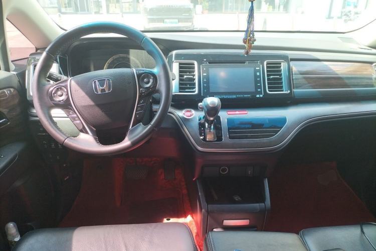Used Honda Elysion 2016 2.4L Supreme Edition Center Console
