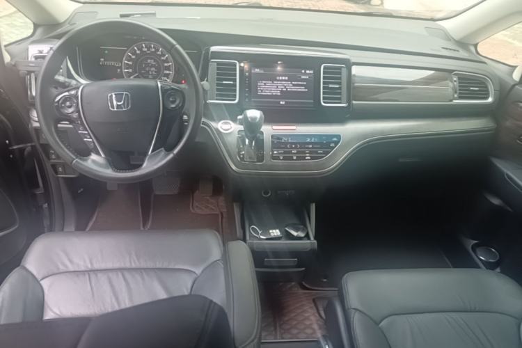 Used Honda Elysion 2016 2.4L Style Edition Center Console
