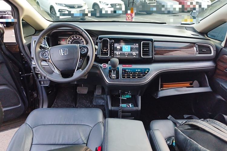 Used Honda Elysion 2016 2.4L Luxury Edition Center Console