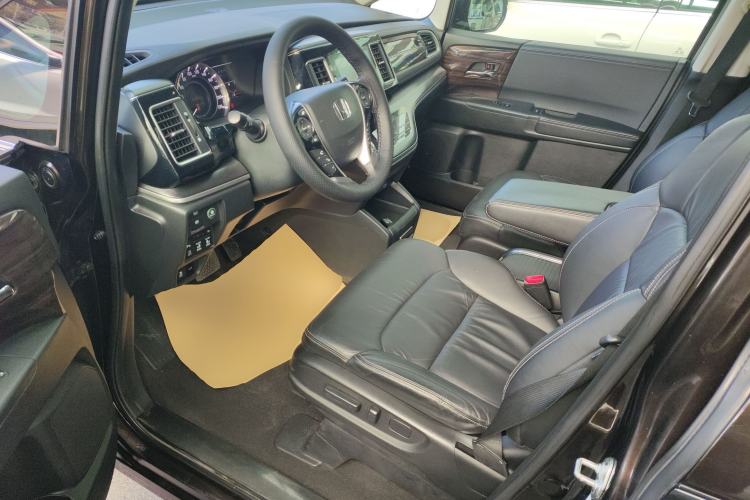 Used Honda Elysion 2016 2.4L Luxury Edition Driver Seat