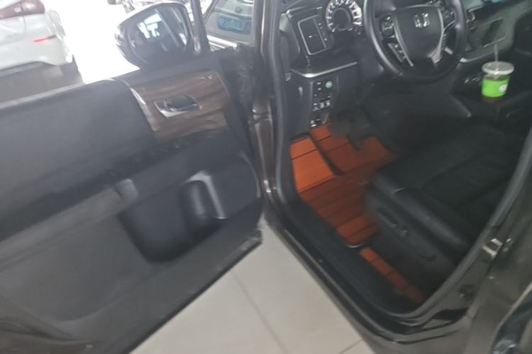 Used Honda Elysion 2016 2.4L Luxury Edition Driver Seat