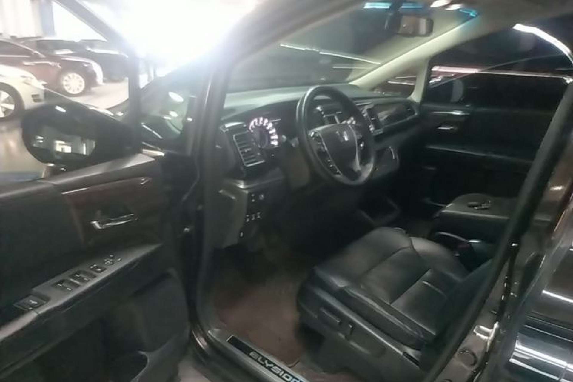 Used Honda Elysion 2016 2.4L Luxury Edition Driver Seat