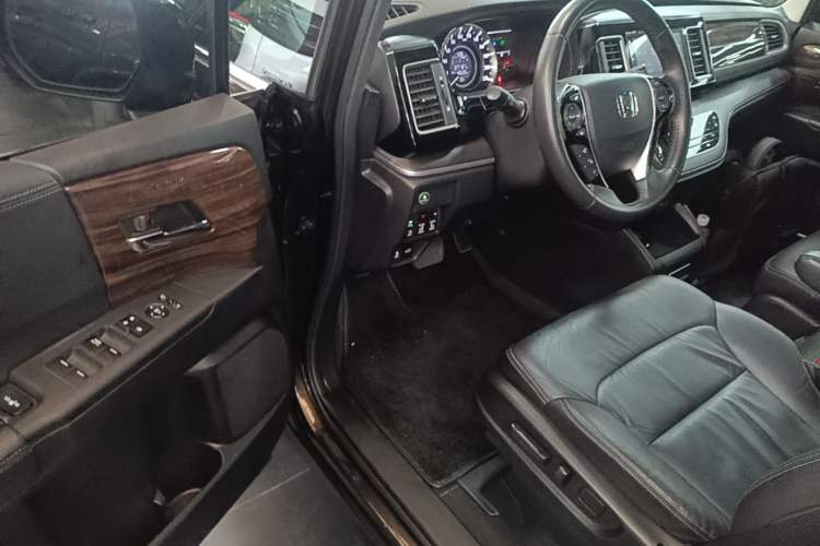 Used Honda Elysion 2016 2.4L Style Edition Driver Seat