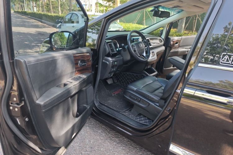 Used Honda Elysion 2016 2.4L Luxury Edition Driver Seat