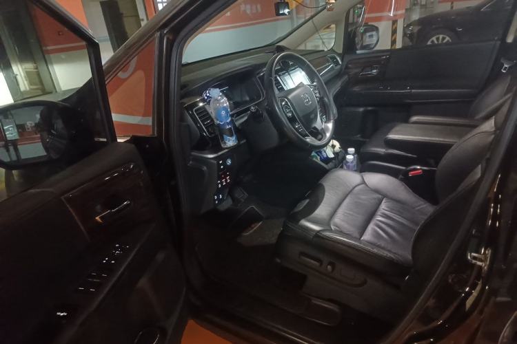 Used Honda Elysion 2016 2.4L Supreme Edition Driver Seat