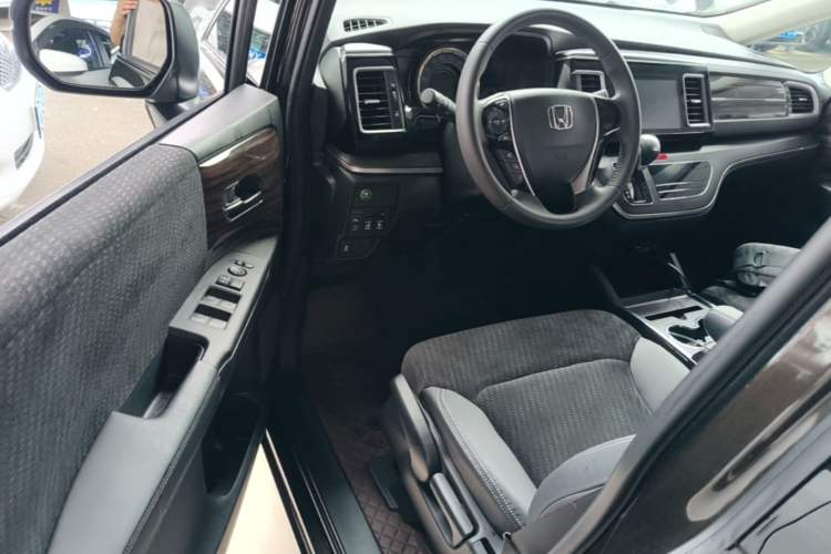 Used Honda Elysion 2016 2.4L Classic Edition Driver Seat