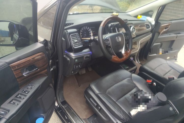 Used Honda Elysion 2016 2.4L Style Edition Driver Seat
