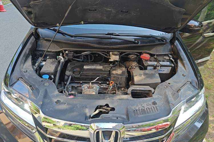 Used Honda Elysion 2016 2.4L Style Edition Engine Bay