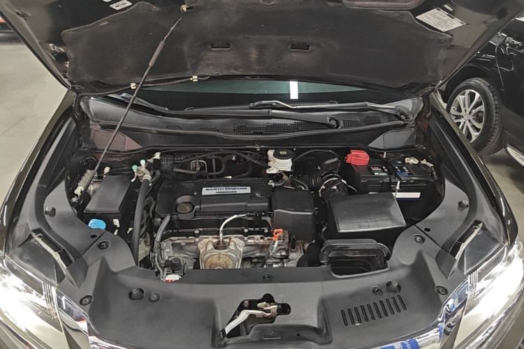 Used Honda Elysion 2016 2.4L Supreme Edition Engine Bay