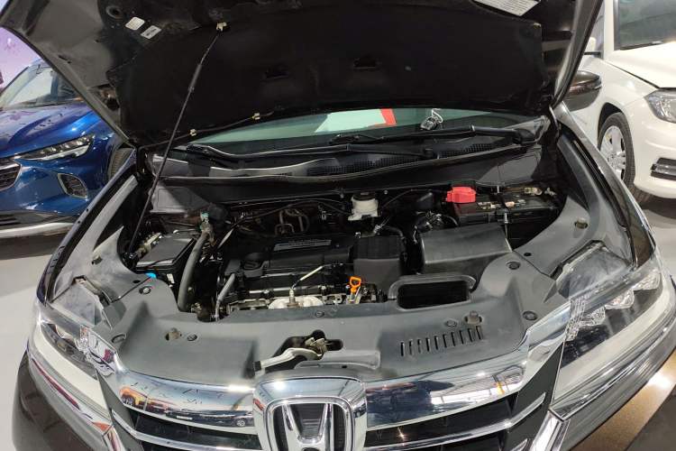 Used Honda Elysion 2016 2.4L Luxury Edition Engine Bay