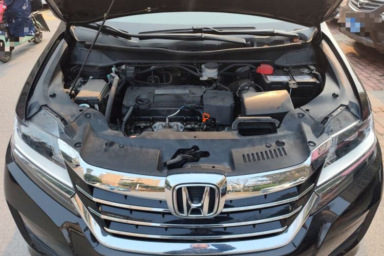 Used Honda Elysion 2016 2.4L Style Edition Engine Bay