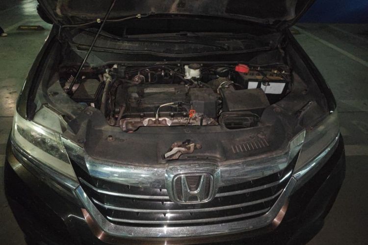 Used Honda Elysion 2016 2.4L Luxury Edition Engine Bay