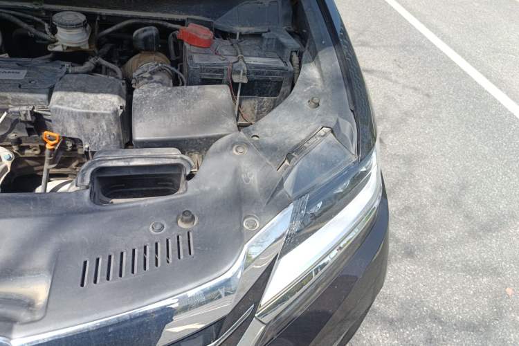 Used Honda Elysion 2016 2.4L Supreme Edition Engine Bay Left