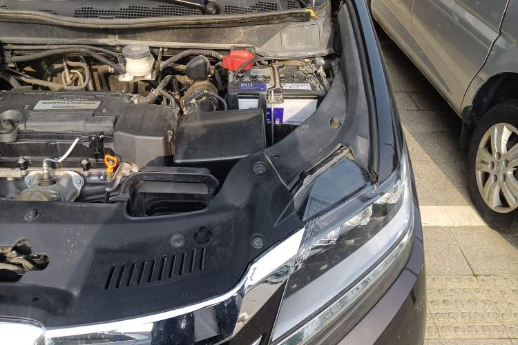 Used Honda Elysion 2016 2.4L Luxury Edition Engine Bay Left