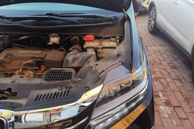 Used Honda Elysion 2016 2.4L Comfort Edition Engine Bay Left