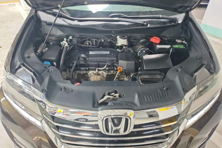 Used Honda Elysion 2016 2.4L Luxury Edition Engine Bay