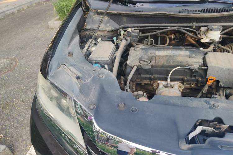 Used Honda Elysion 2016 2.4L Supreme Edition Engine Bay Right